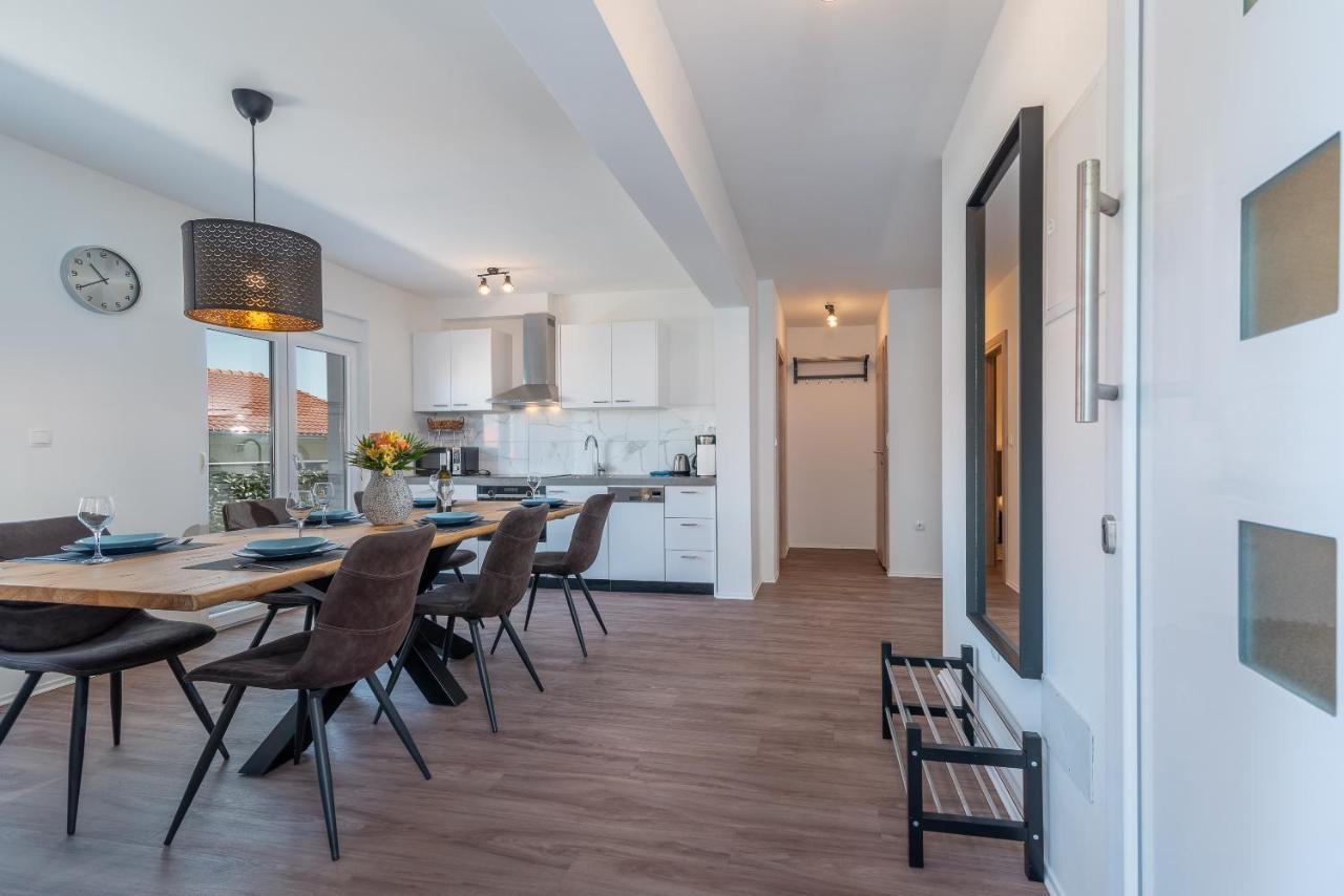 Delux Apartment Eva Trogir Buitenkant foto