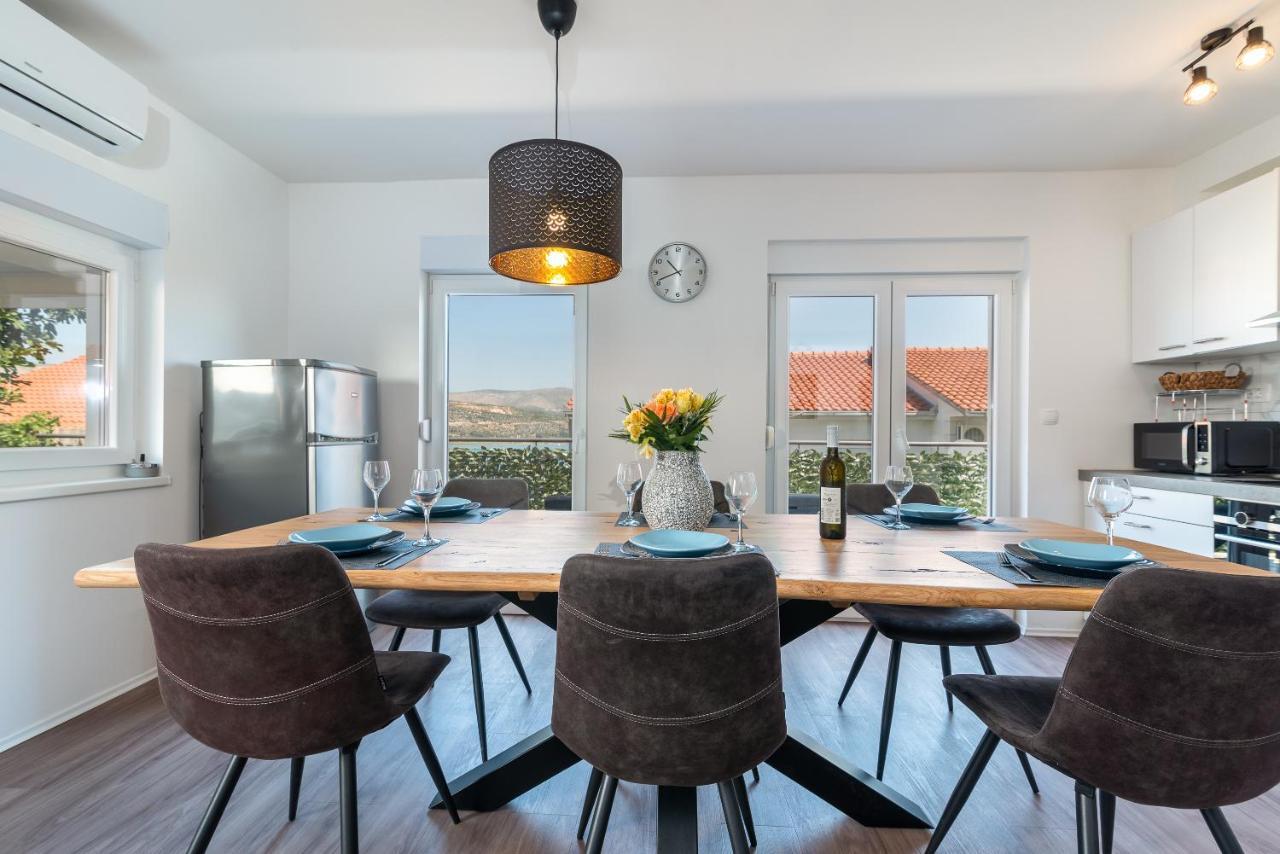 Delux Apartment Eva Trogir Buitenkant foto