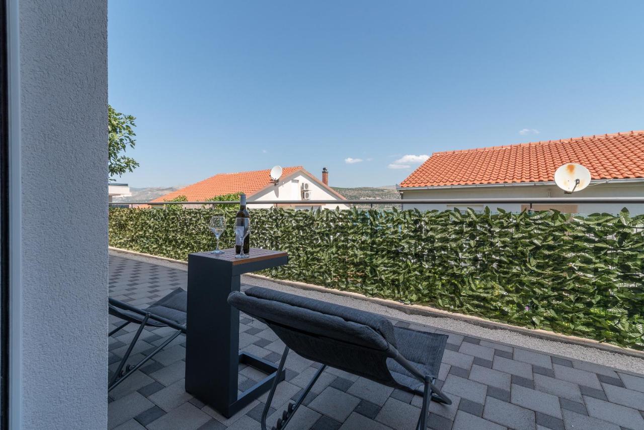 Delux Apartment Eva Trogir Buitenkant foto