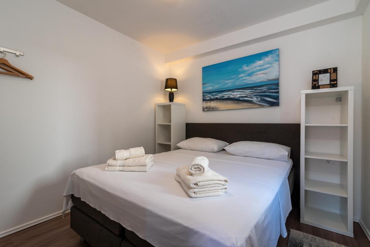 Delux Apartment Eva Trogir Buitenkant foto