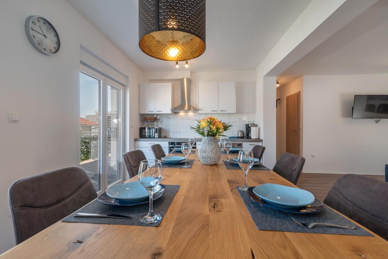 Delux Apartment Eva Trogir Buitenkant foto