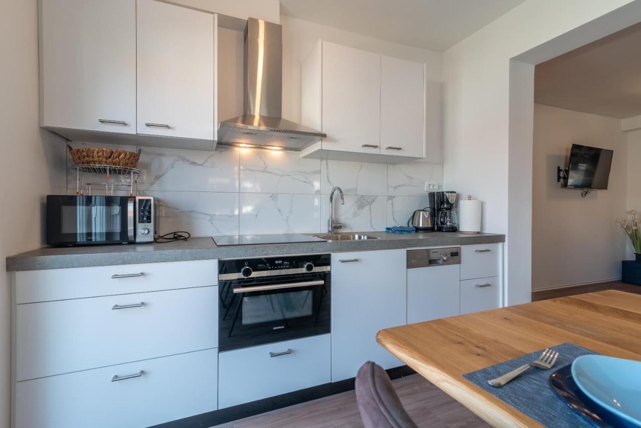 Delux Apartment Eva Trogir Buitenkant foto