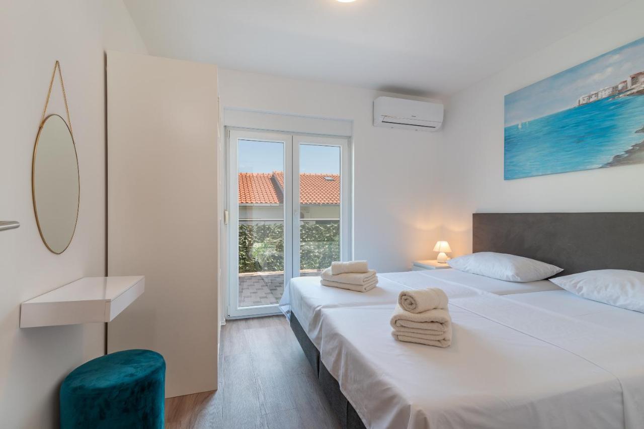 Delux Apartment Eva Trogir Buitenkant foto
