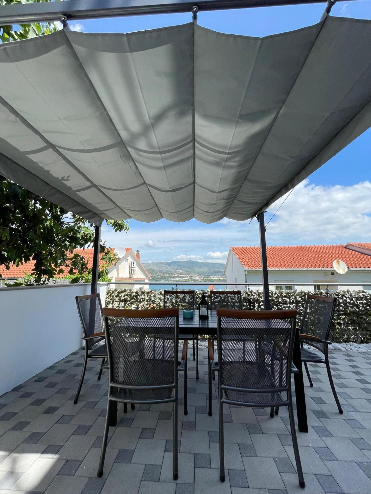 Delux Apartment Eva Trogir Buitenkant foto