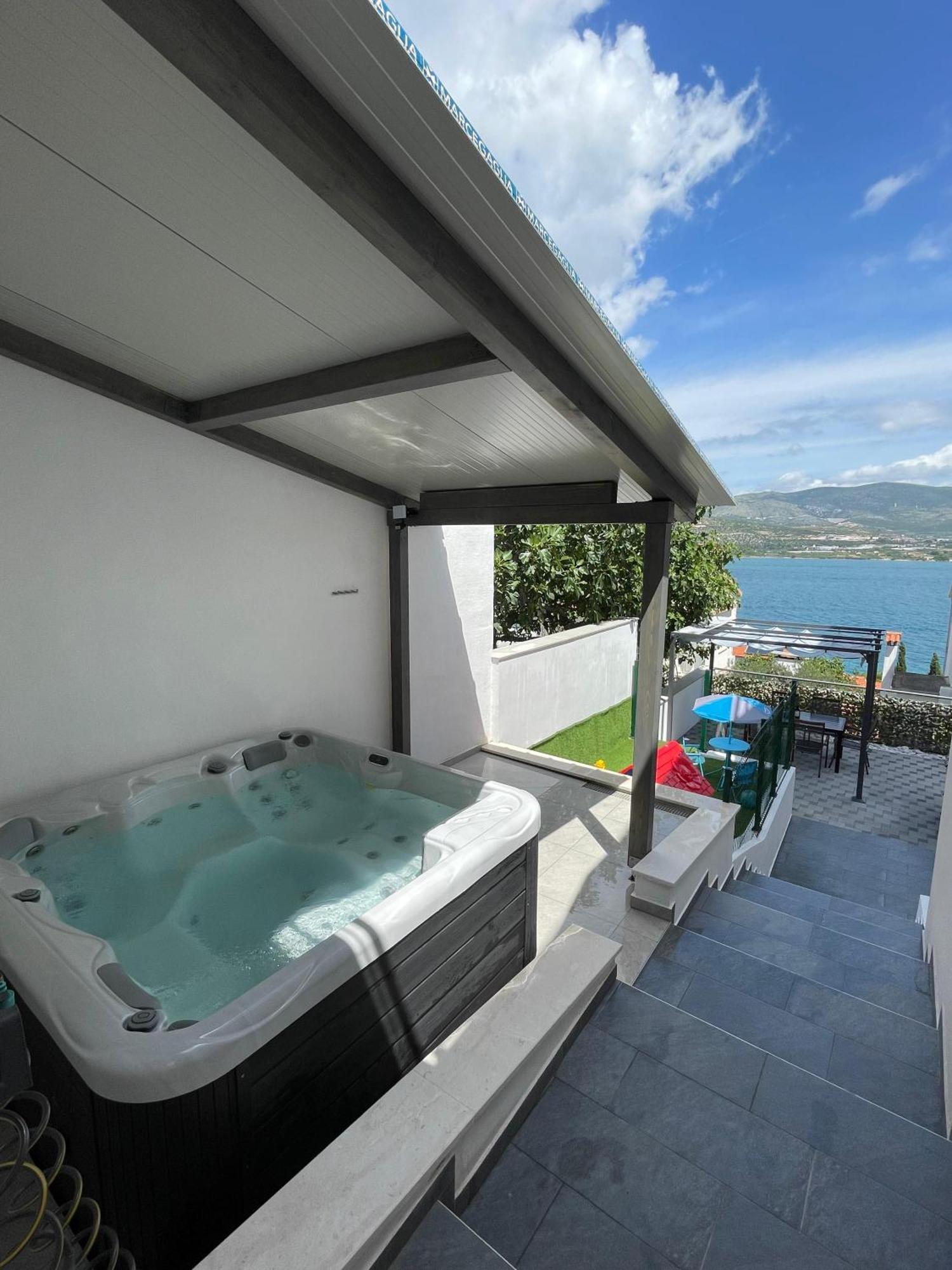 Delux Apartment Eva Trogir Buitenkant foto
