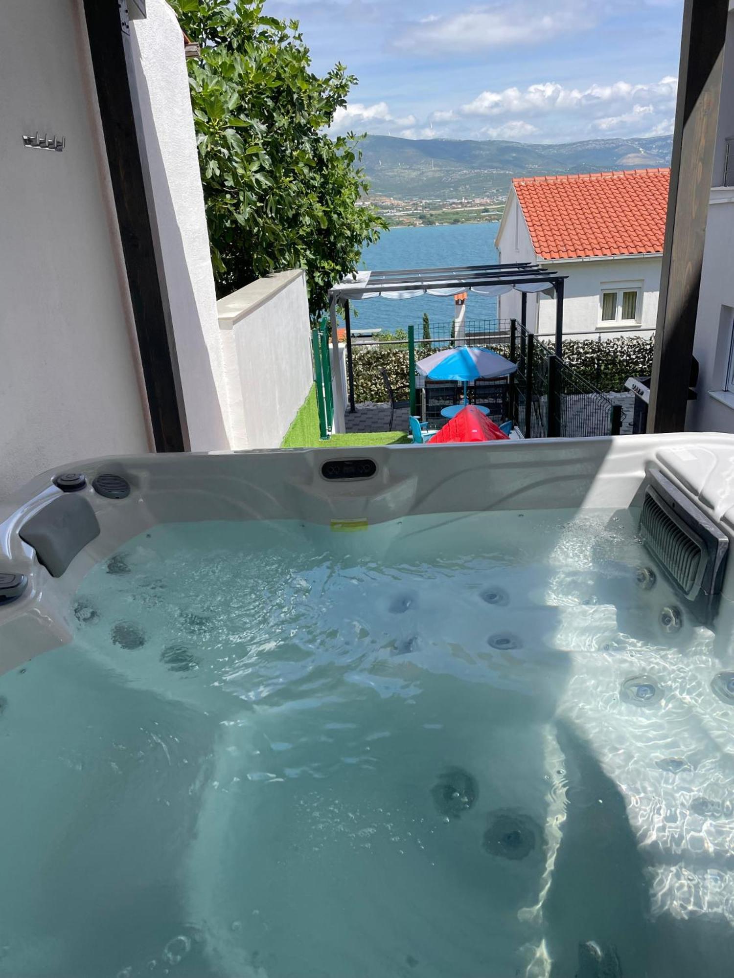 Delux Apartment Eva Trogir Buitenkant foto