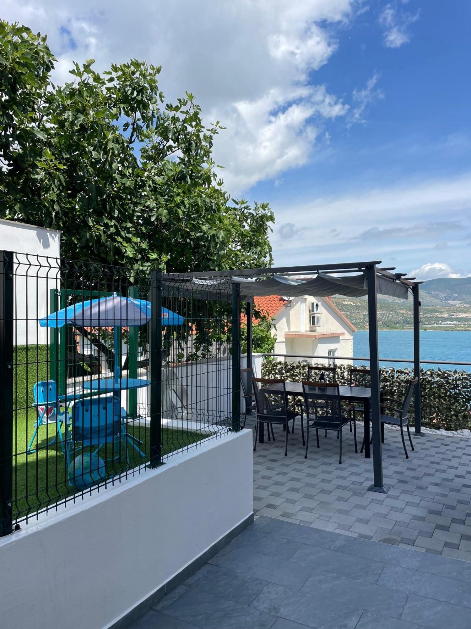 Delux Apartment Eva Trogir Buitenkant foto