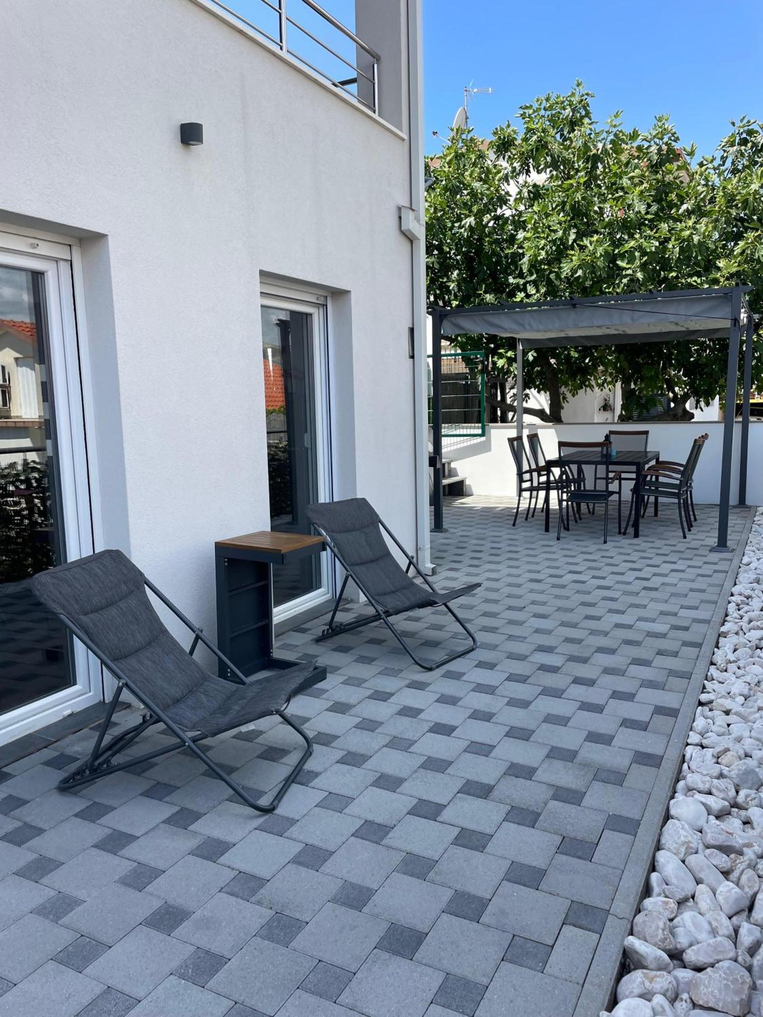 Delux Apartment Eva Trogir Buitenkant foto